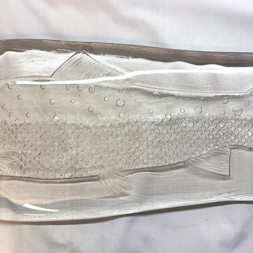 VTG Italglass Glass Fish Serving Platter Large 22.5in Good Embossed Salmon Tray